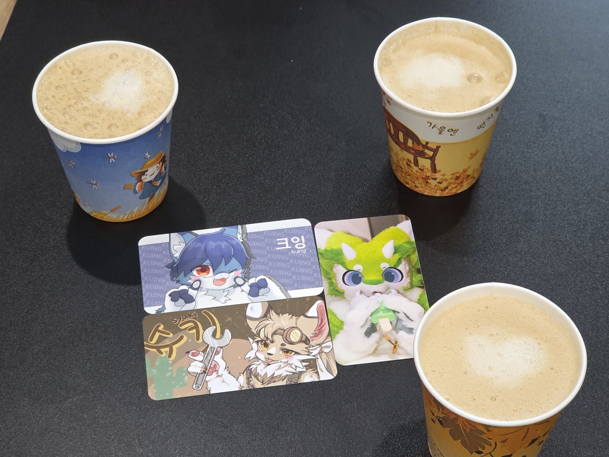 여유로운 점심, 슈키가 내린 바닐라 라떼☺️☕️
<a href="/Syuki506/">슈키/Syuki🐾🔜FURST CLASS</a>
<a href="/KKanTol2/">깐톨|폰(PON) 💚</a> 
<a href="/Average_CY/">치야🌟(크잉🦈)🔜퍼클</a>