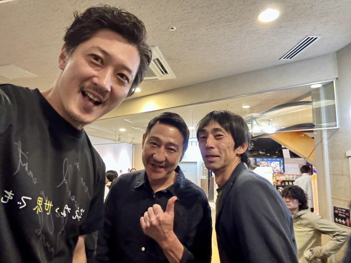 野村さん出演映画🎬
先日の舞台挨拶会に、草野と冨田が駆けつけました🥳

本日もご登壇があるとの事です🤩

池袋HUMAXへ急げ💨

#笑えない世界でも 
#池袋HUMAX