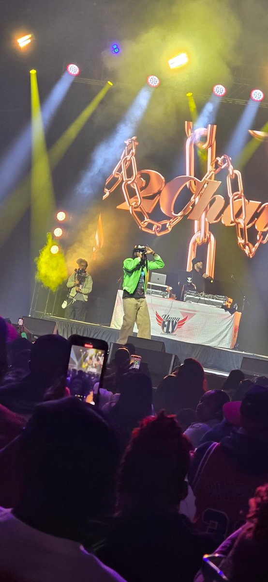 donaldcambric's tweet image. Man Columbus yall showed up and turned out, it was a mf'n time #jeezy #2chains
@Jeezy @2chainz