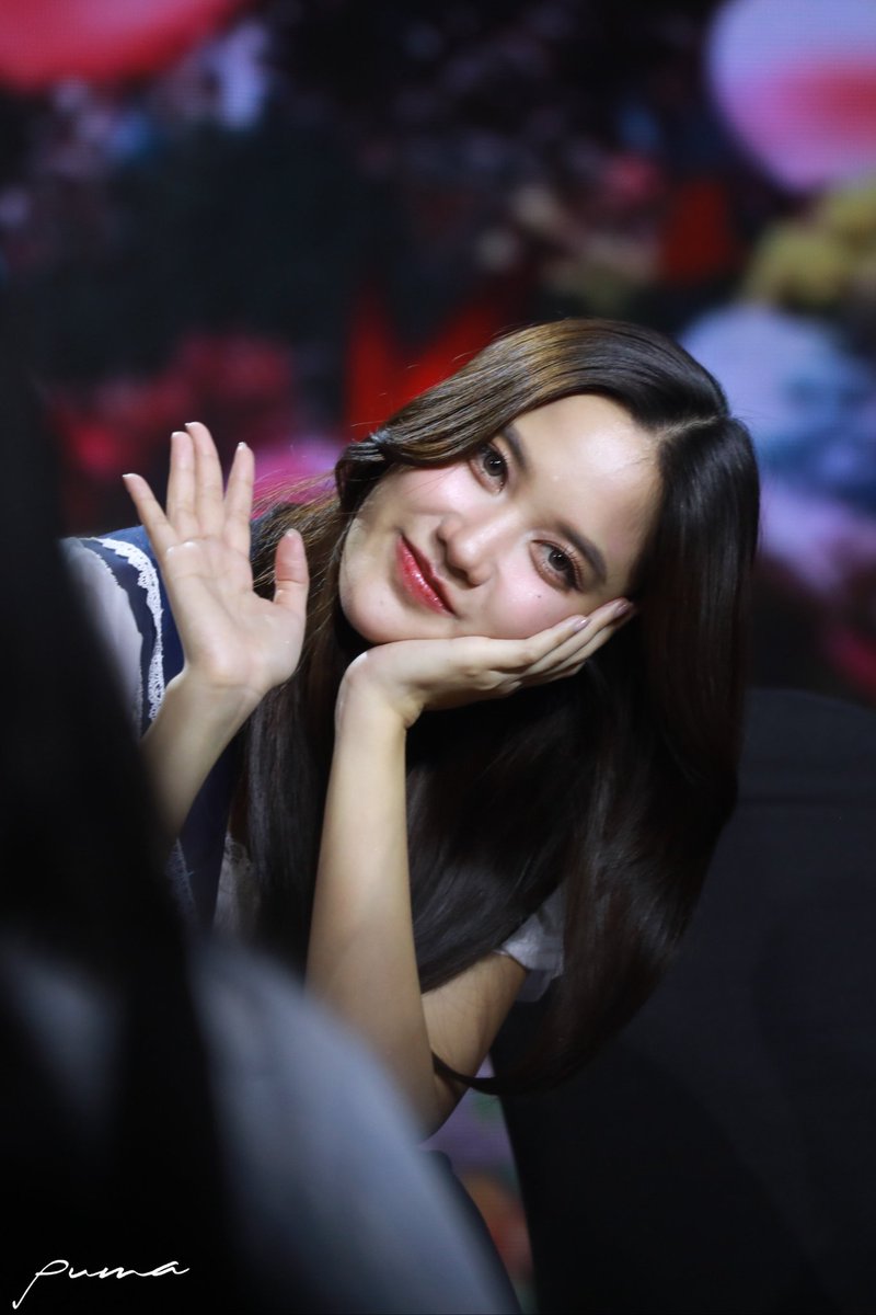 77_tinan's tweet image. Cute as hell