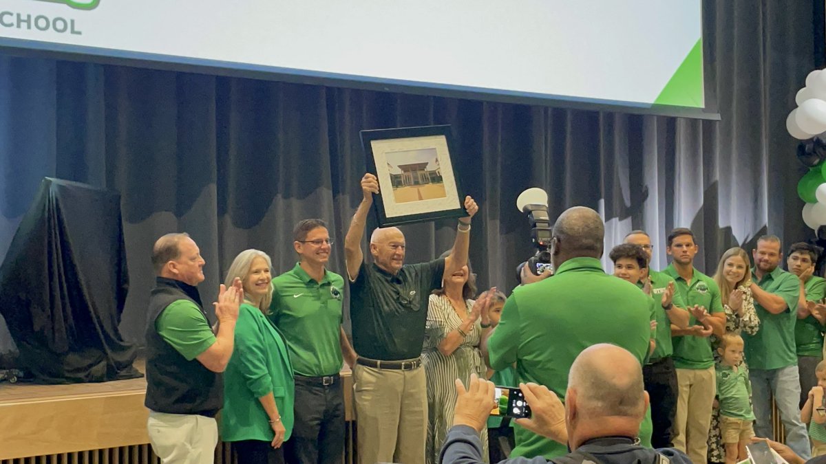 CoachCJamerson1's tweet photo. A great day at The Swamp as we dedicated our awesome high school &amp; celebrated our namesake, The Mr. Gene Tomas! 💚🖤🤍 @GeneTomasHS It’s an honor to be a Gator! Shout out to The Mrs. Tomas for being the rock! https://t.co/RPOUECTvND