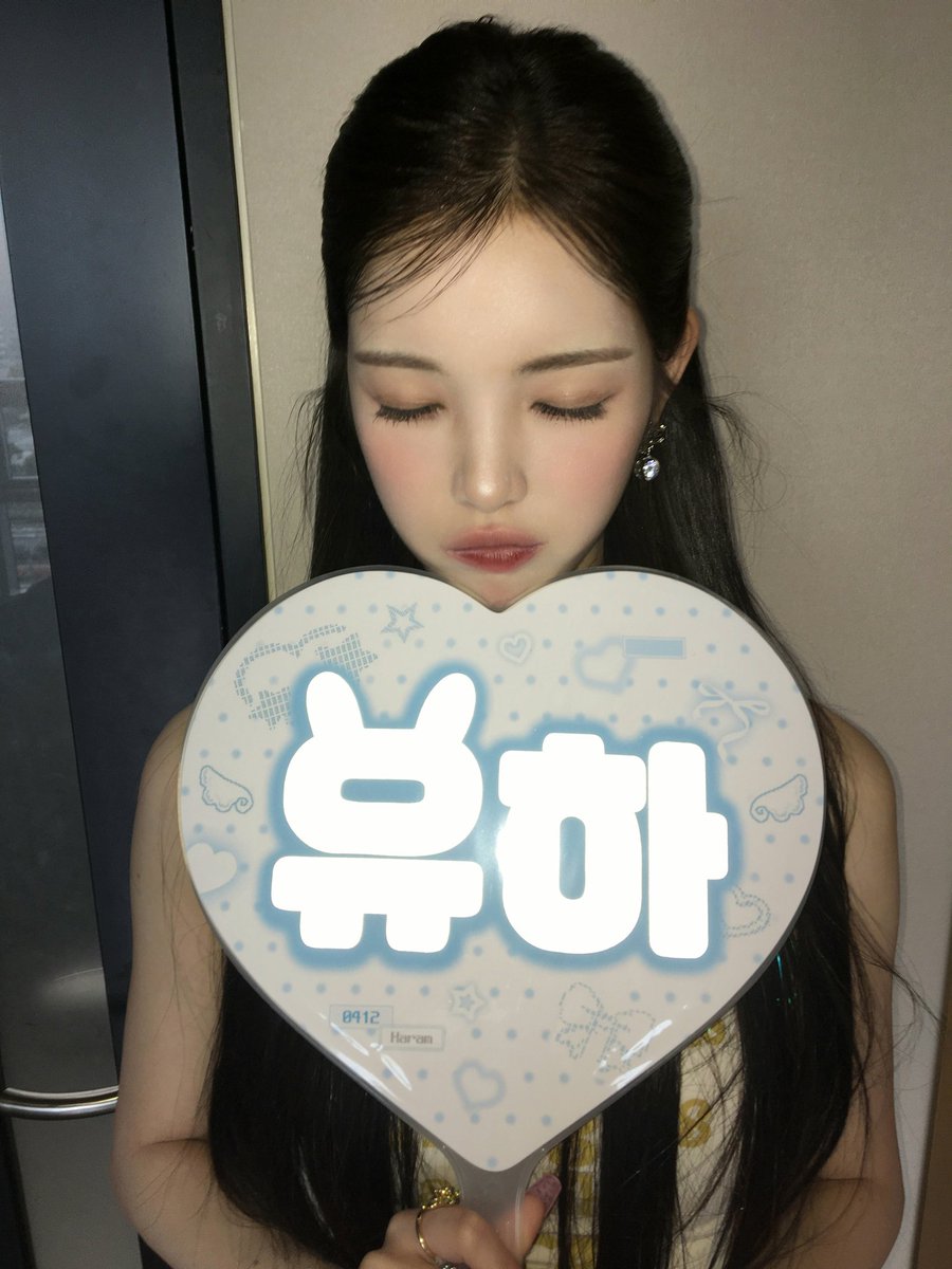 S2U_HA's tweet photo. 유하 우치와 습득 사건 네 컷 https://t.co/vxhHweVlDs