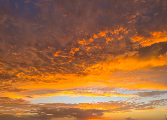 A fire 🔥 in the sky.