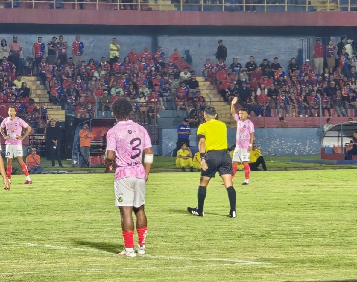 Caliente empate en la cueva del tigre
<a href="/AlianzaFC_sv/">Alianza Fútbol Club</a> vs <a href="/CDeportivoFAS/">Club Deportivo FAS</a>
Lea la crónica aquí 👇
masconazo.com/sports/2025/10…