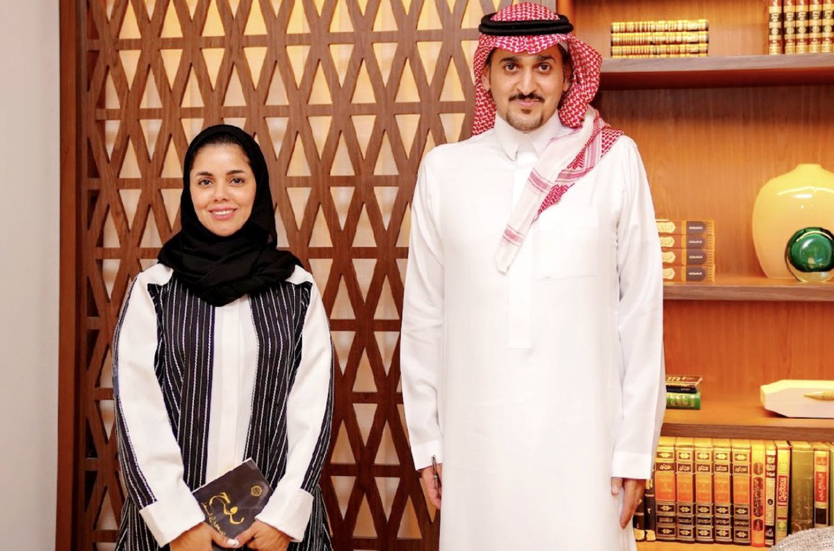 SamAlatiqi's tweet photo. مناسبة مميزة وكلها روح !

بدعوة كريمة تشرفت بحضور حفل تدشين وتوقيع كتاب "| روح |" للأخ المبدع والعزيز @M_MaDHi  في #ديوانية_القلم_الذهبي🖋️📜 🇸🇦

شكراً على الدعوة ولكل من ساهم في إقامة هذا المحفل الرائع 
@Turki_alalshikh @GEA_SA @RiyadhSeason @goldenpenawa https://t.co/UCAfYWkc6O