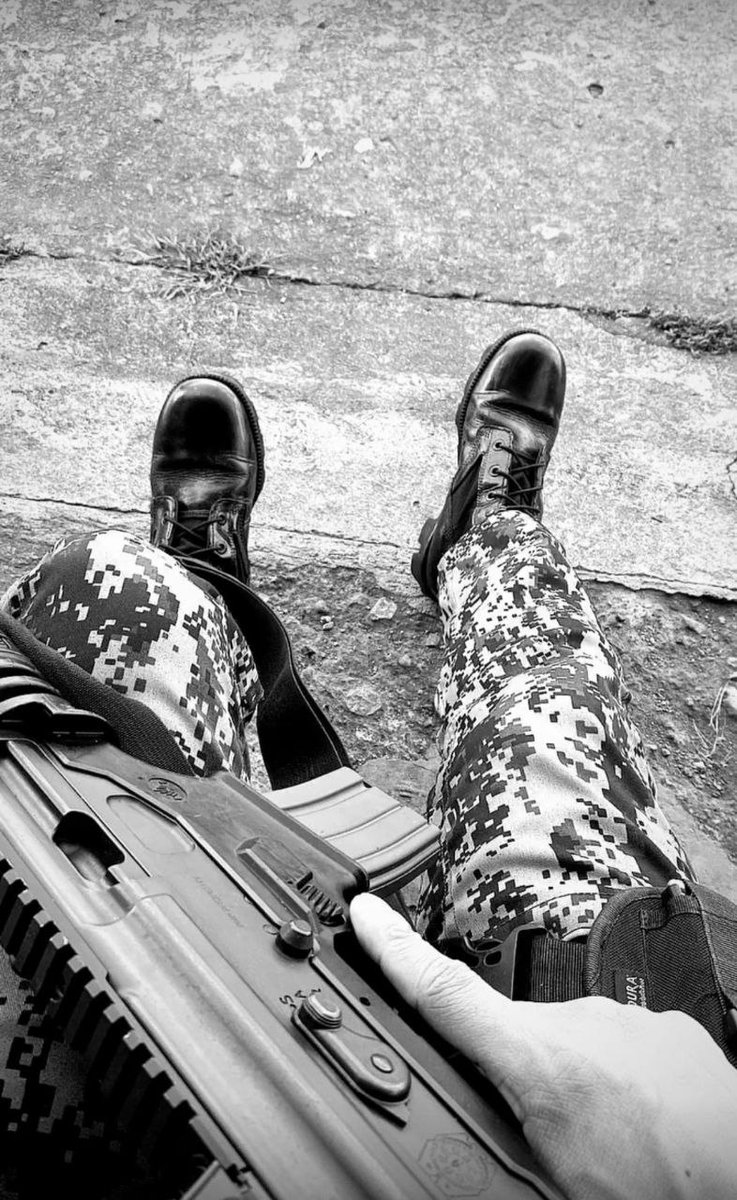 IsnapiSnaps's tweet image. Bantay-sarado ka na… hindi sa kulungan, kundi sa bisig ko