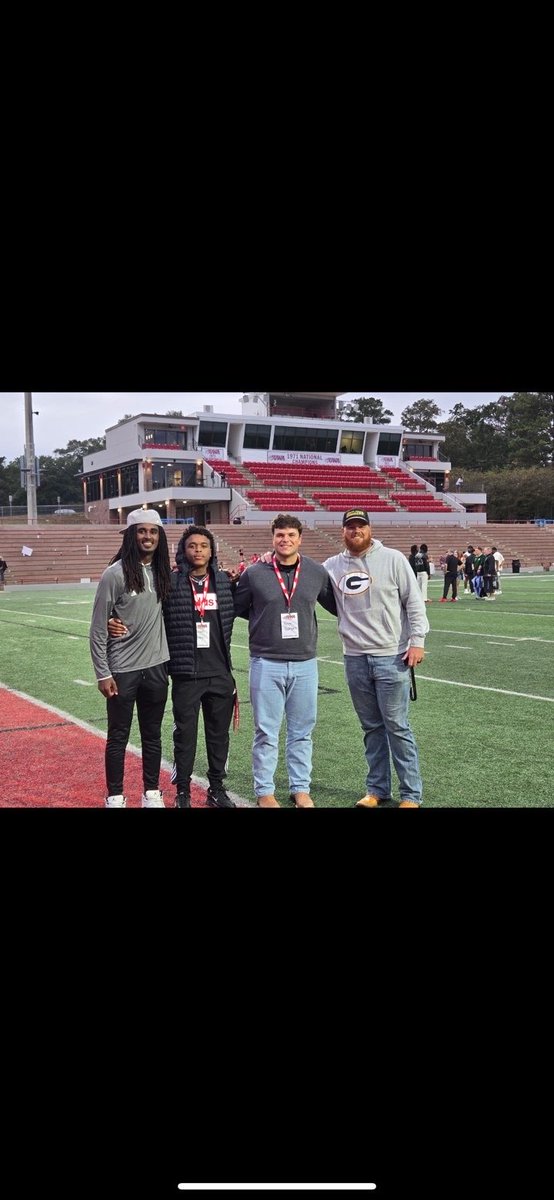 I had a great time at the West Al vs Delta state game. Thanks <a href="/John12Hilbert/">John Hilbert</a>  for the invite. <a href="/CoachYeah/">Scott Cochran</a> <a href="/SiSiBaller2121/">Silas Thompson</a> <a href="/blanchard1121/">Bayley Blanchard</a> <a href="/DexPreps/">DexPreps</a> <a href="/5ifthqrtprod/">5th QTR Productions</a> <a href="/AverageJoesSpo1/">Average Joe’s Sports Talk, LLC</a> <a href="/PrepRedzoneAL/">Prep Redzone Alabama</a> <a href="/Alabama_Varsity/">AL Prep Varsity</a> <a href="/HallTechSports1/">Hall-Tech Sports</a>
