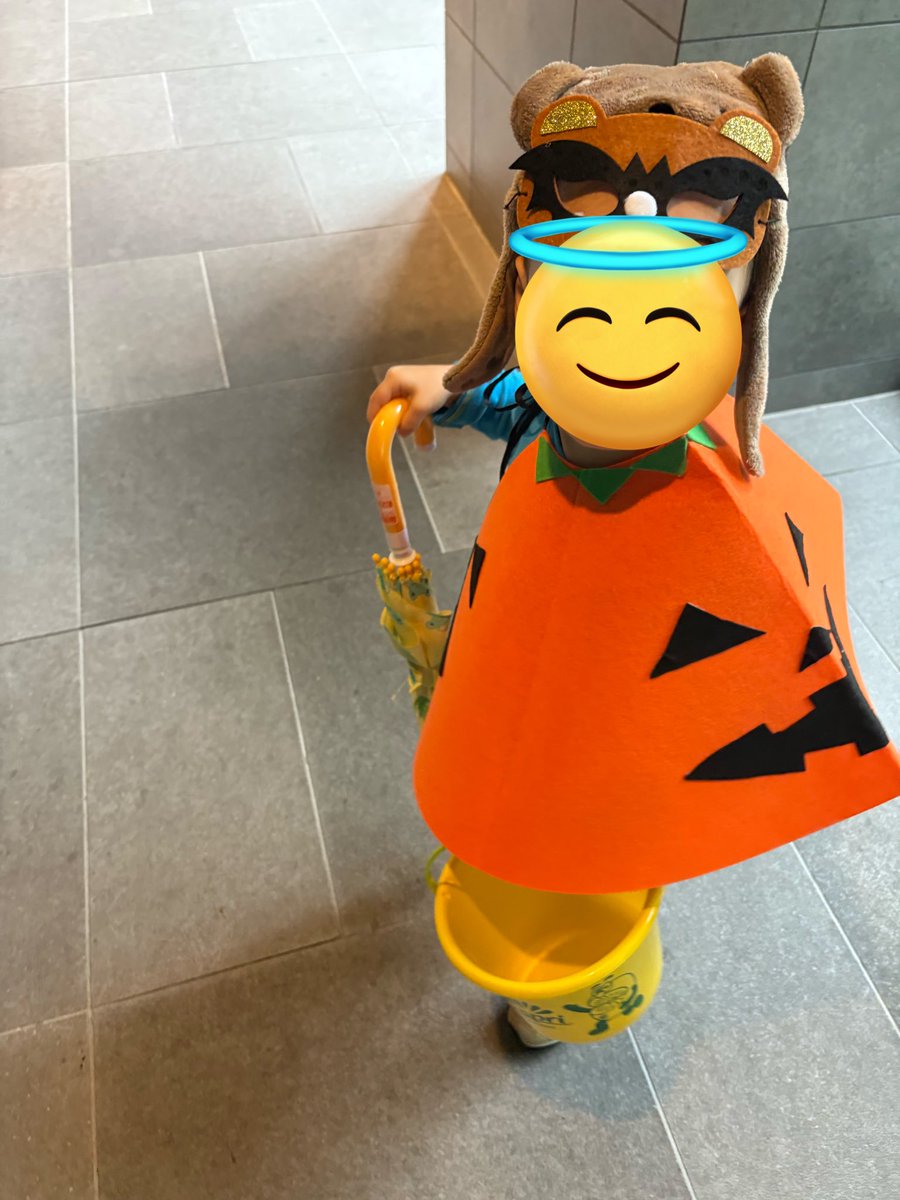 happy Halloween！
お菓子もらいに出陣！
たくさんもらったね、雨も止んでてよかった🎃