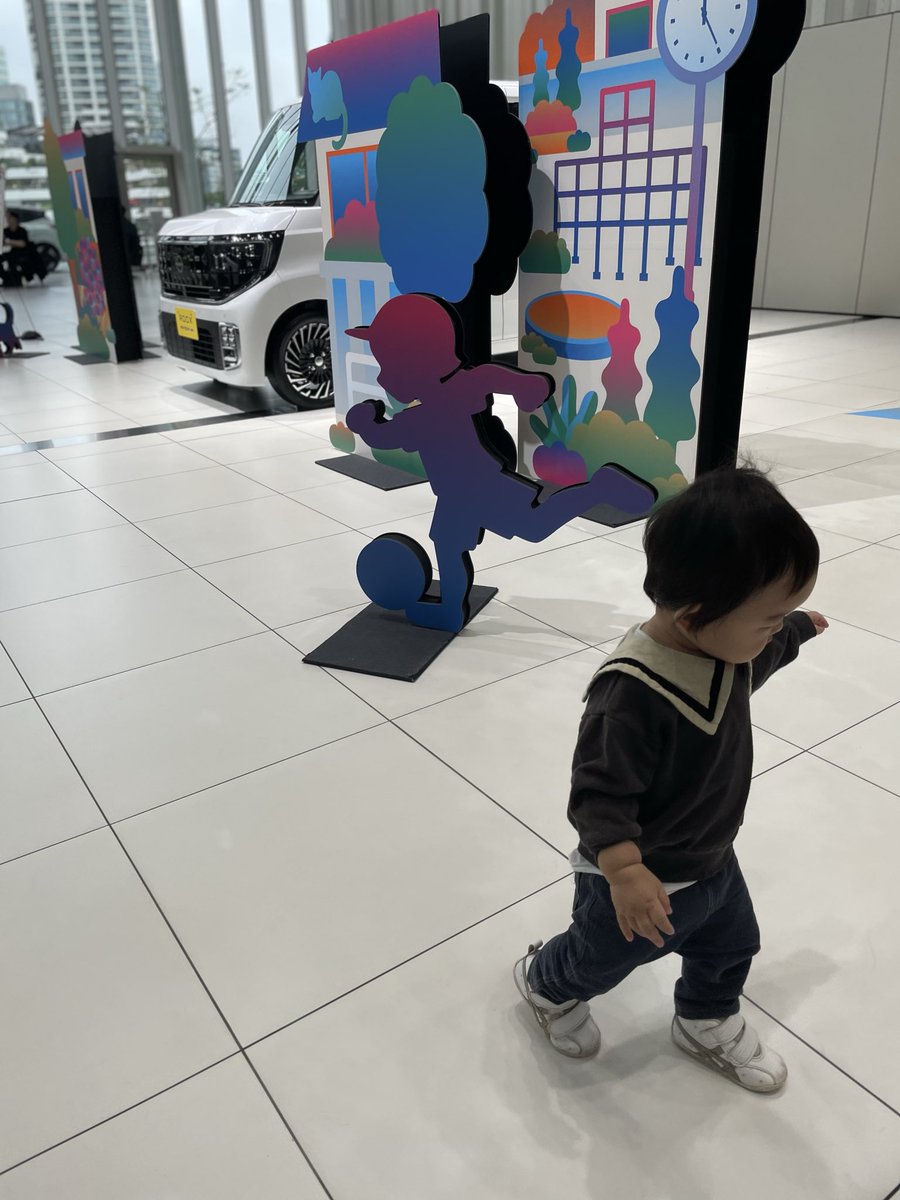 Be_creativeNuma's tweet photo. #日産ルークス #日産グローバル本社ギャラリー  #playground 

新型ルークス おしゃれー！
フロントワイドビューも運転席から見えない死角が見えて凄い便利だと思う😊 https://t.co/iNRQObXIKv