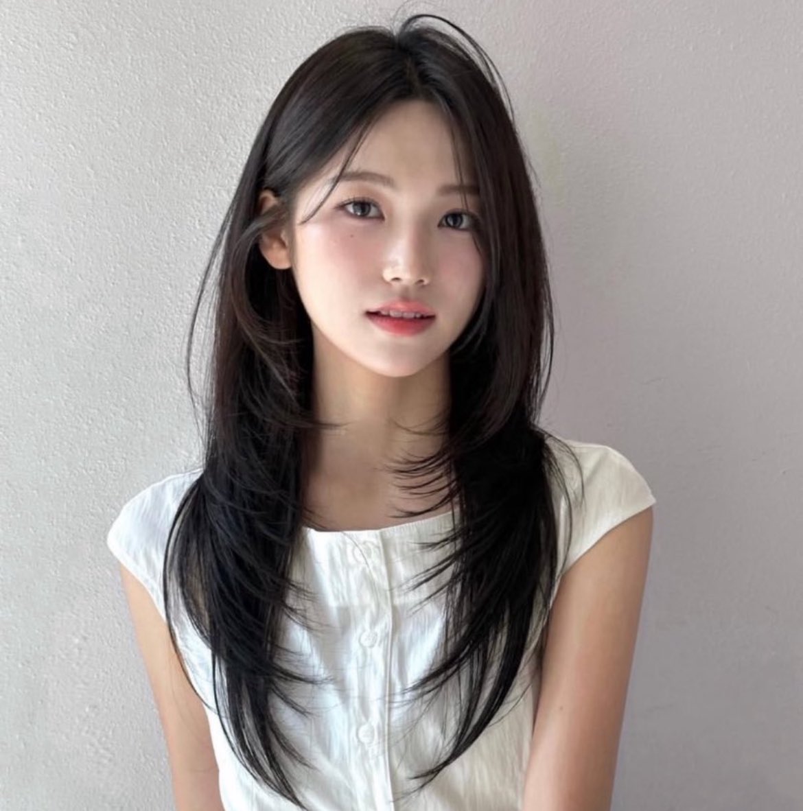 Mayochan_025's tweet image. 韓国のレイヤースタイルって本当カワイイ。
自然な毛流れと韓国ぽメイクがド刺さる。