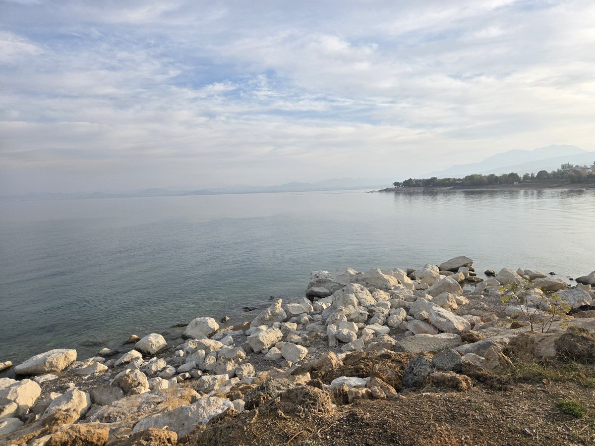 zozann's tweet image. Van Edremit&apos;in güzelliği... e bu güzelliği neden kirletirsin?