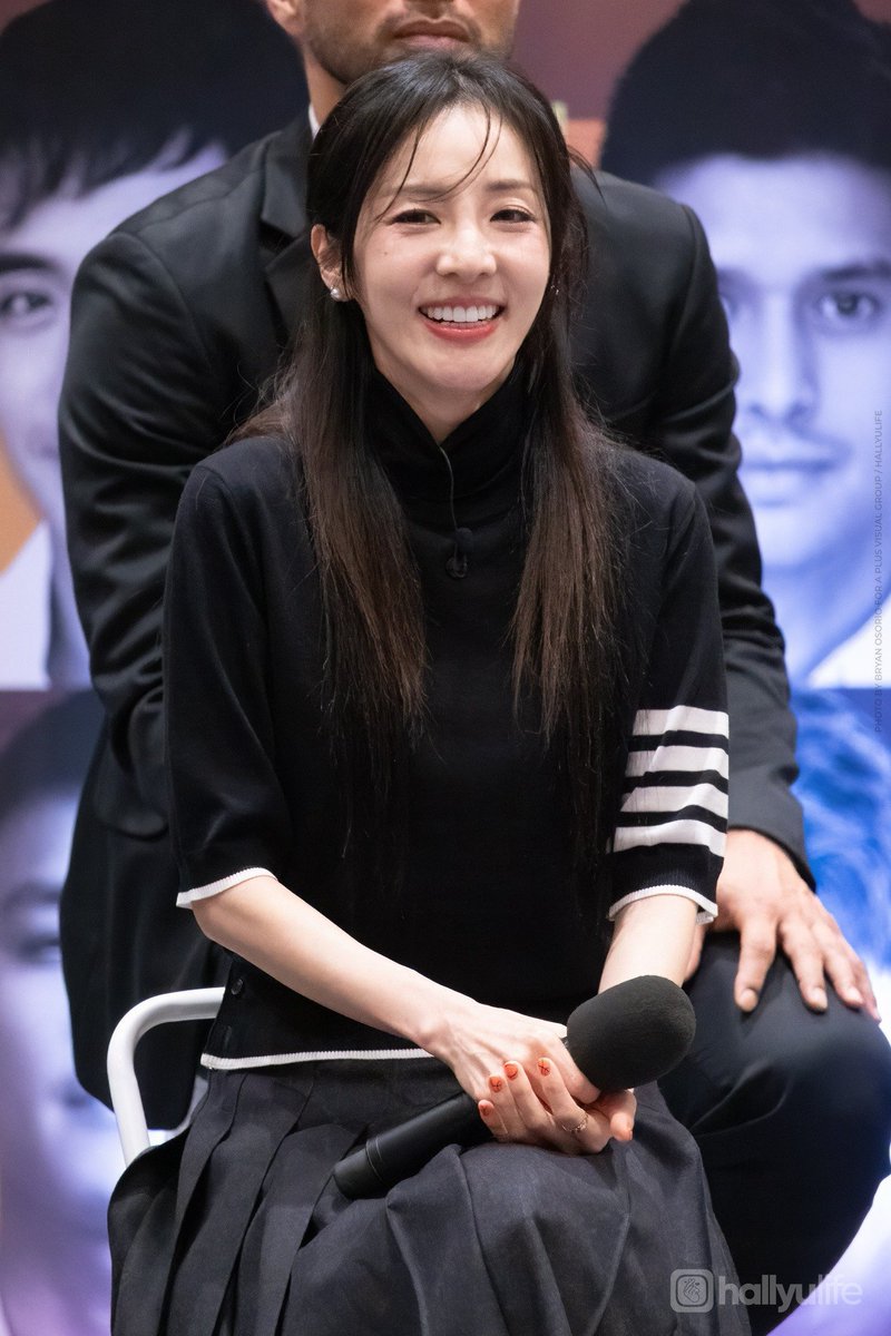 HallyuLife tweet media