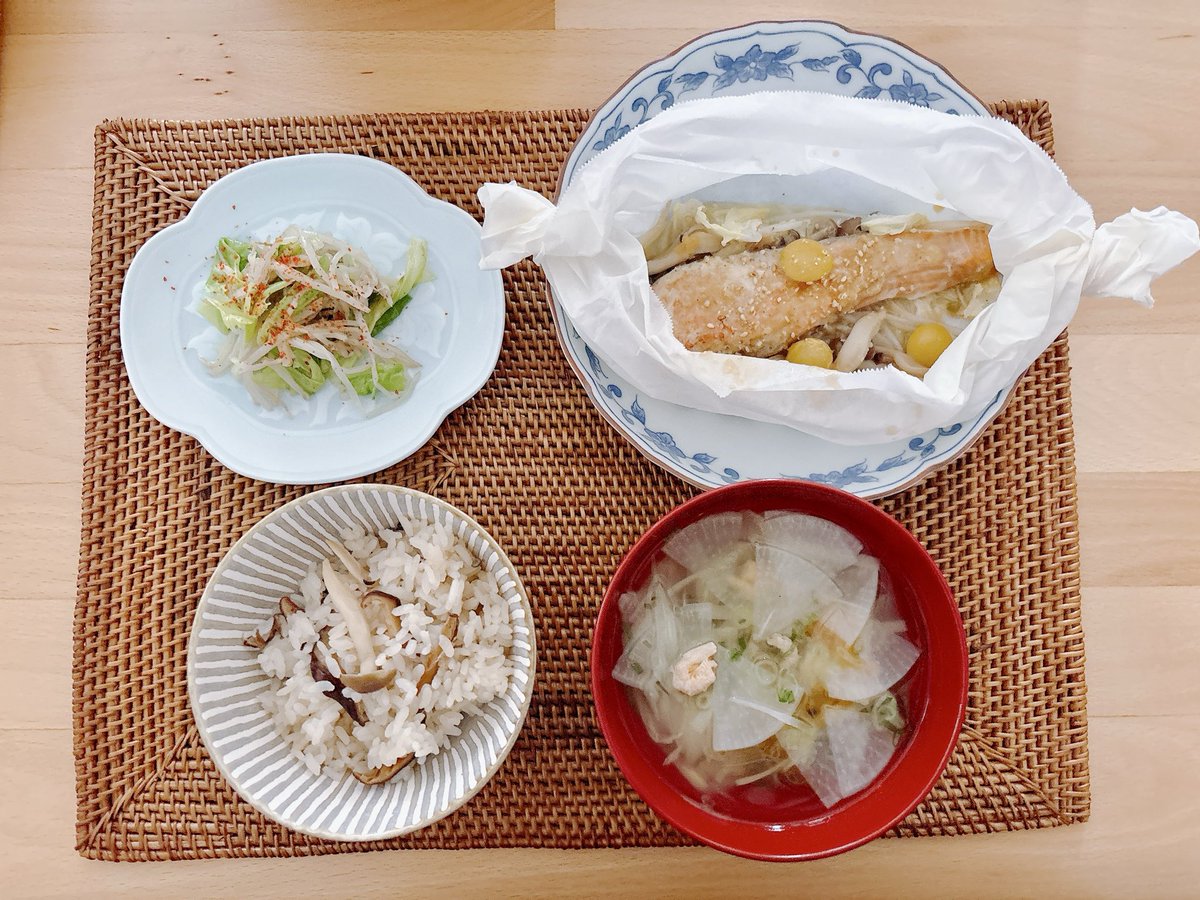 今日も寒い
久しぶりにキノコの炊き込みご飯🍄‍🟫