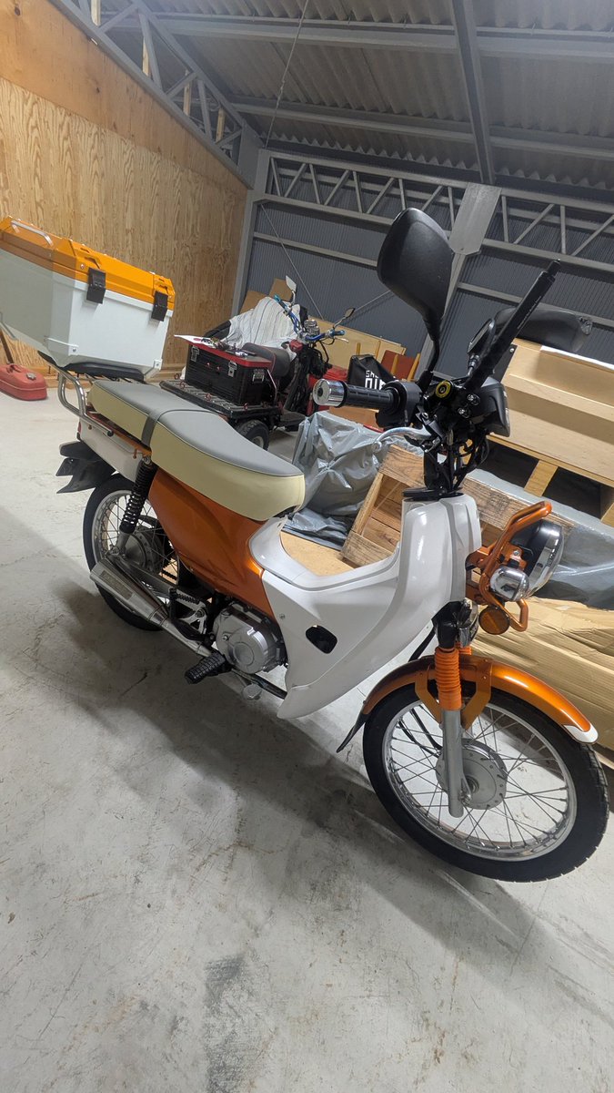 NSPG5's tweet image. よし、座りやすくなった😆
#outstandingcom　のダブルシート👍
欲を言えば座面白でサイドがオレンジもしくは座面オレンジでサイドが白の表皮あればな〜😍
張替え無いかな〜🤤