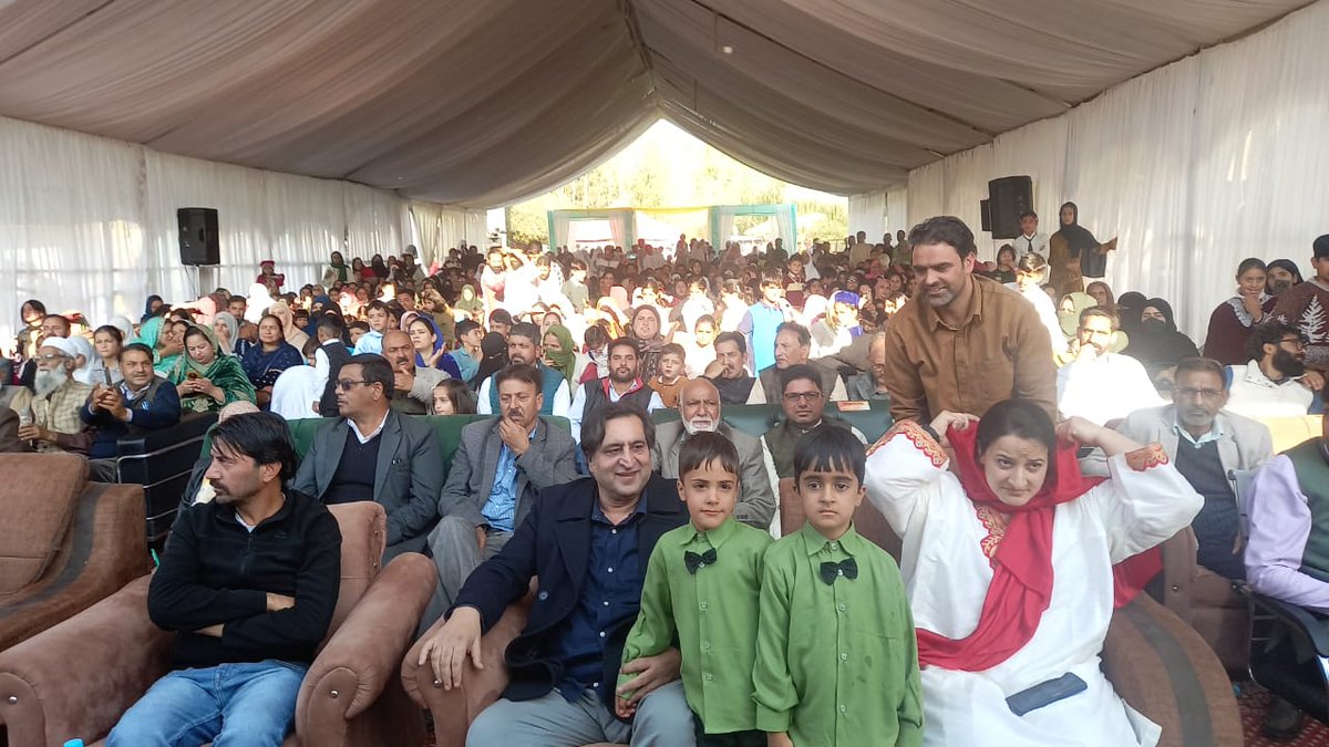 MirJavi30799983's tweet photo. During annual program (Aalav ) at AIIMS Secondary School Handwara the performance of students in their programs are very excellent @sajadlone @irfanpanditpuri @sualimanmir https://t.co/00IPydKdQK