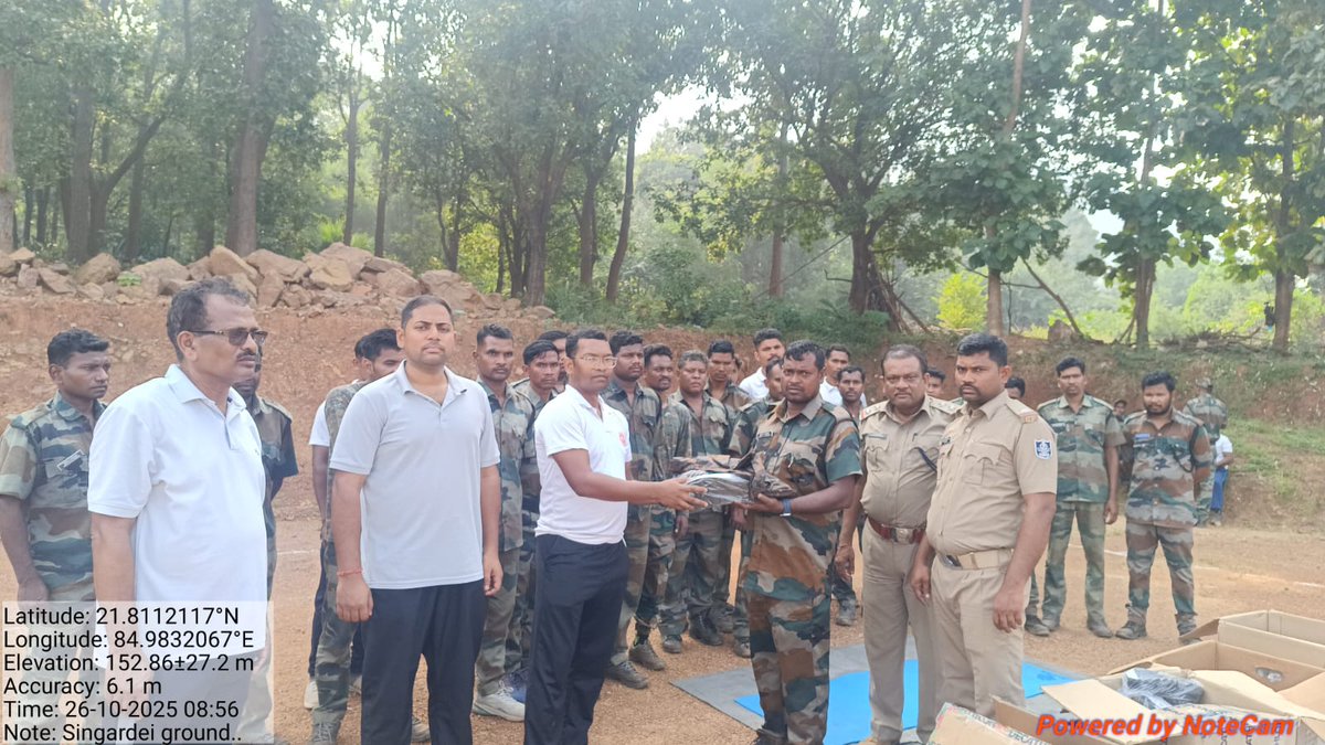 DfoBonai's tweet image. #Uniforms distributed to squad members of #Sole, #Jarda &amp;amp; #Tamra Ranges to enhance team #coordination and field readiness. 🌿👕💪 #BonaiForestDivision #TeamWork
@ForestDeptt 
@pccfodisha 
@Prem_CWLWOdisha 
@RourkelaRc79045