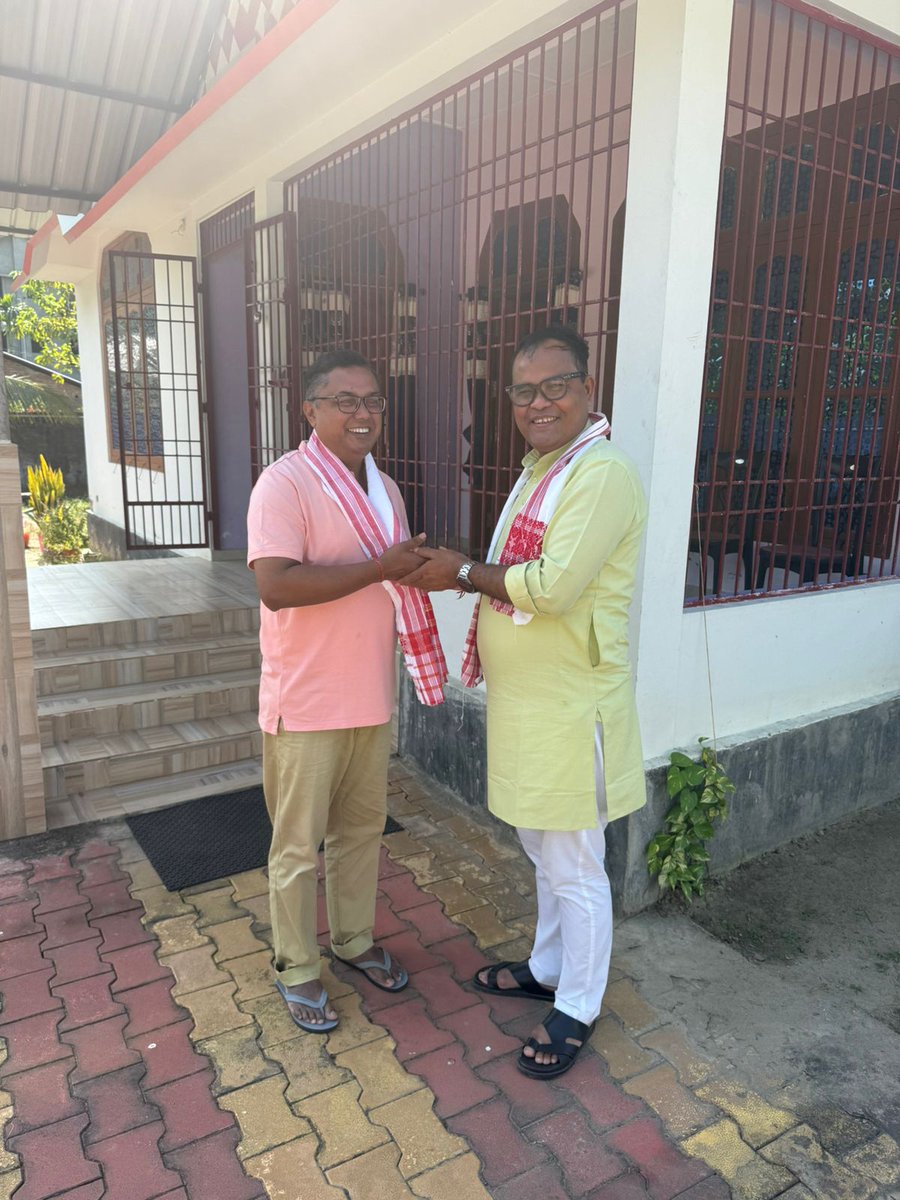 dhanowar's tweet photo. .@BJP4Assam State Secretary and Assam Olympic Association General Secretary Shri Lakshya Konwar visited my residence in Dibrugarh today to wish me on my birthday.  I would like to thank my colleague Lakshya Konwar.

@CMOfficeAssam 
@himantabiswa 
@DilipSaikia4Bjp https://t.co/8ruugJOR3a