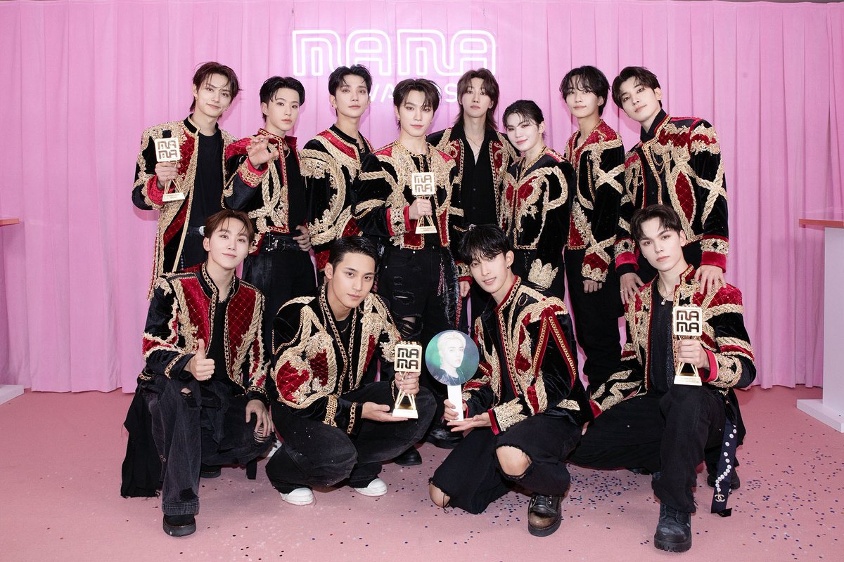mnwndrafts's tweet image. CARATS LETS KEEP VOTING SEVENTEEN ON MNET PLUS SO WE CAN GIVE THEM A DAESANG, WE CAN MAKE IT TO TOP 1!!
‼️IF YOU SEE THIS, RT AND DROP THE TAGS FOR SEVENTEEN‼️
1 REPOST = 1 VOTE
1 REPLY = 1 VOTE
I Vote for #SEVENTEEN on #2025MAMAVOTE