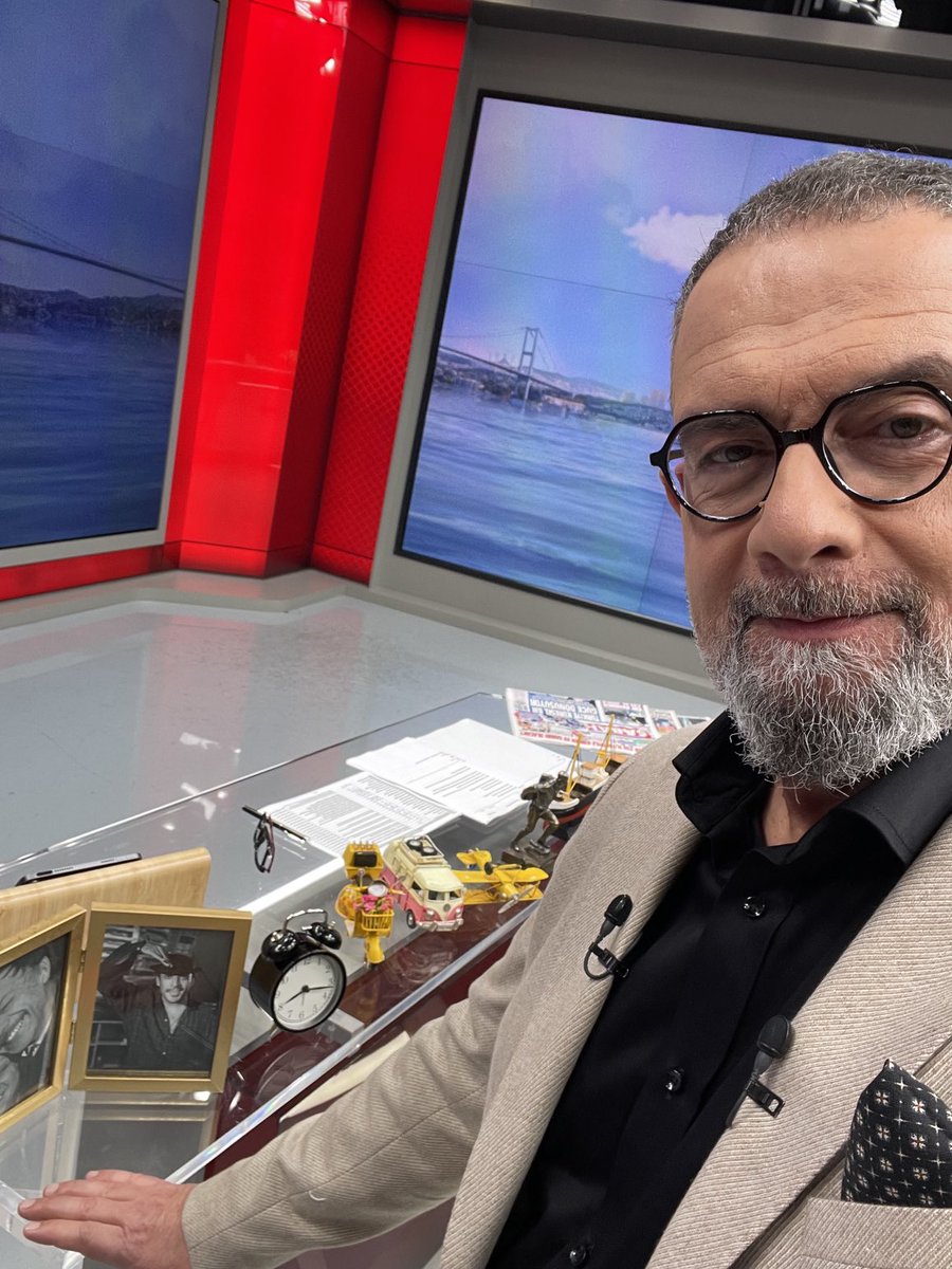 26 Ekim Pazar sabahında hazırlıklarımızı bitirdik.
8:30’dan itibaren canlı yayında gündemi ve hayat üzerine notlarımızı paylaşmak için sizi de aramızabekliyoruz.
Günaydın..
🌞👋📺🐈‍⬛
⁦<a href="/atvdeHaftasonu/">atv'de Hafta Sonu</a>⁩