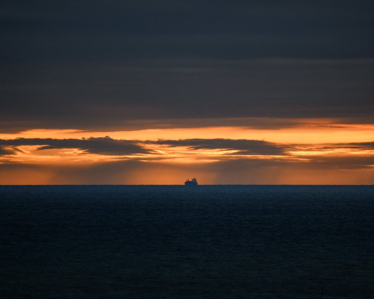 crisalmar11's tweet image. Amanece muy nublado en el día de la media maratón de #Valencia #26Oct