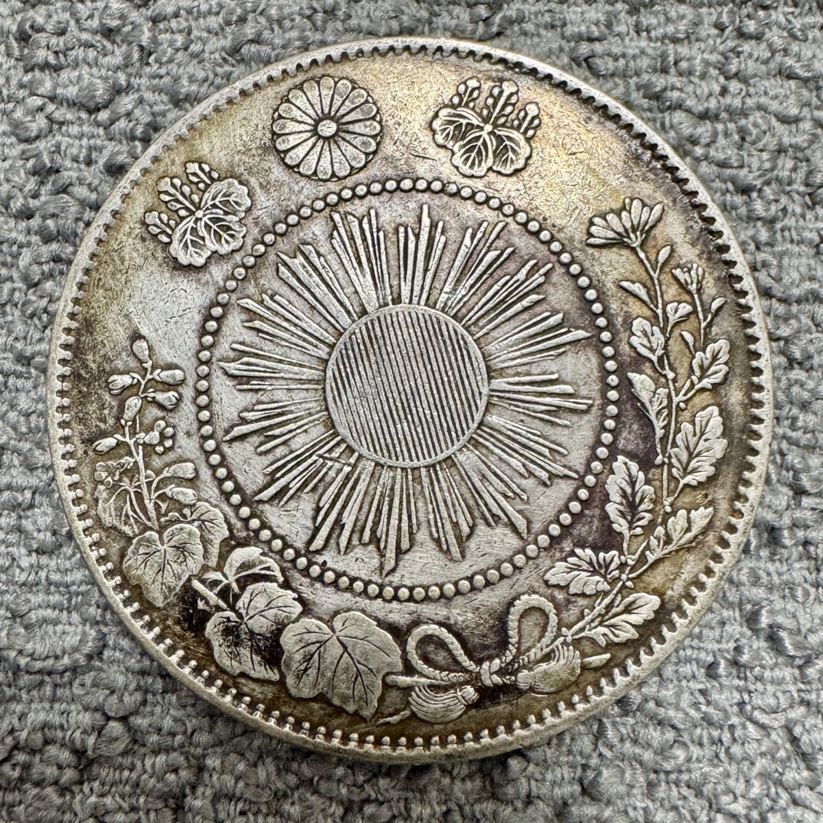 チャド 2017ネフェルティティ／2016ツタンカーメン 5オンス 銀貨 2025