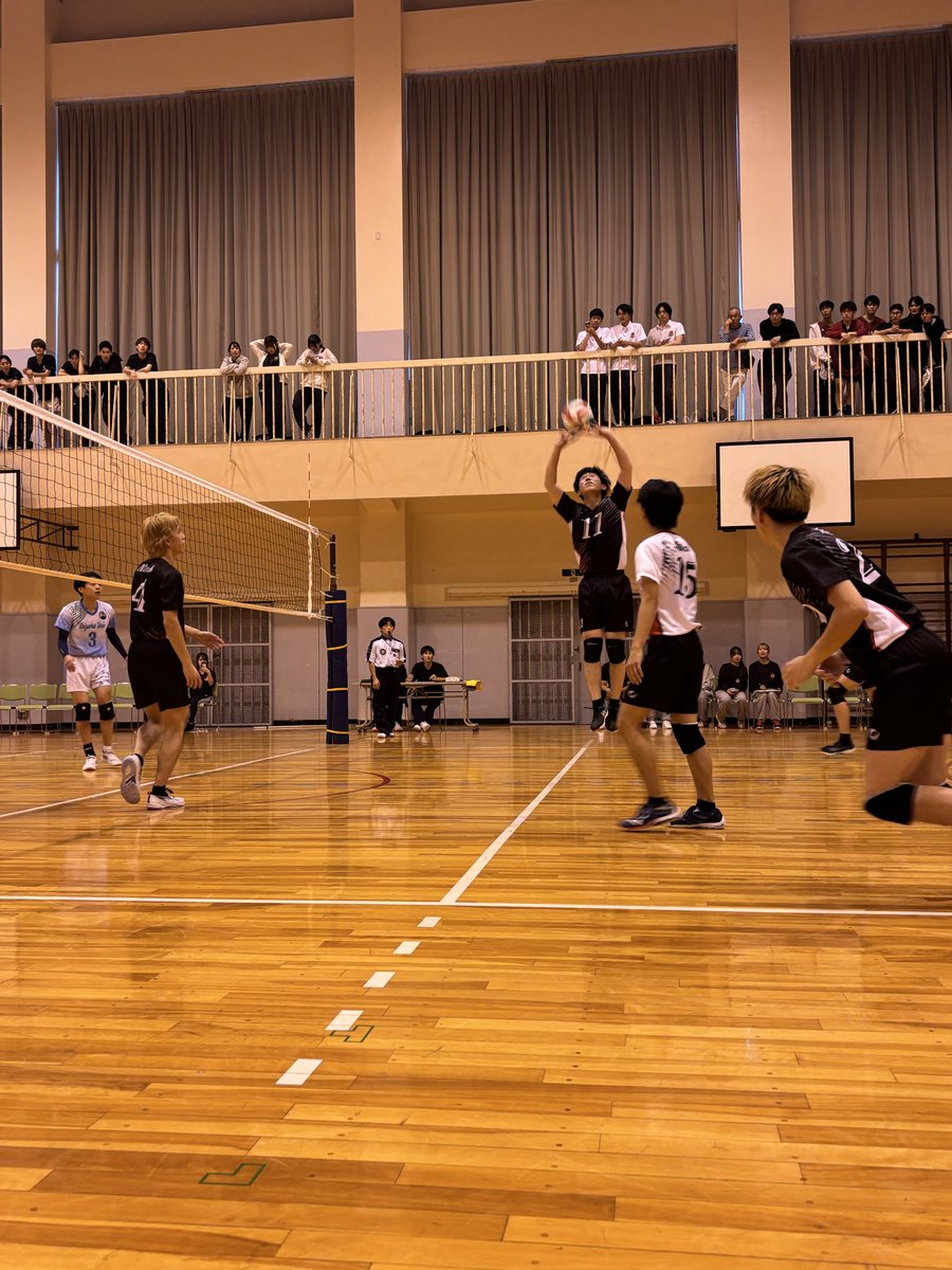 tokai_vb's tweet image. 【2025年度 東海秋季男子リーグ戦 入替戦】
Cコート第3試合
静岡大学(3部7位)vs名古屋工業大学(4部1位)
15-25
21-25
セットカウント0-2
名古屋工業大学の勝利です!
静岡大学 4部降格
名古屋工業大学 3部昇格