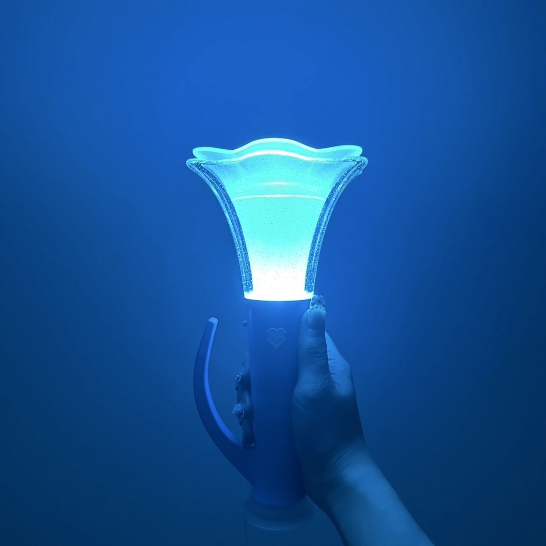 music_m_m_happy's tweet photo. I vote for #BTOB on #2025MAMAVOTE

空の広さより広く
海の深さより深い愛に
空の青さより青く
海の青さより青い光と愛を
🩵💙💖🐤 https://t.co/3XC1NM9fcI