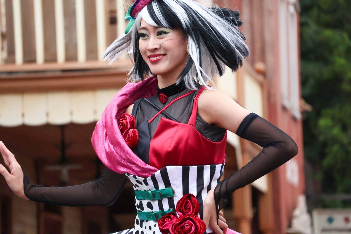 intothefrenzy #ディズニーハロウィン #クルエラダンサー クルエラ