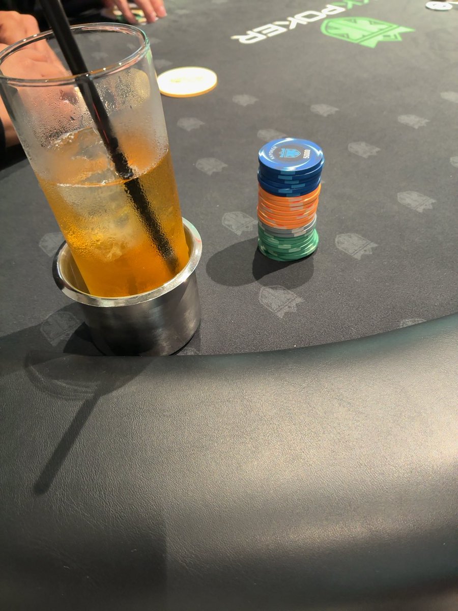 先日のCLTでのグランドキャッスルに続いて、今日はKK渋谷でGLORYLIVEにおじゃましてます！

最近プレイヤーとしてもモチベーション高めです笑

まったりいきましょーー

#KKSB
#GLORYLIVE