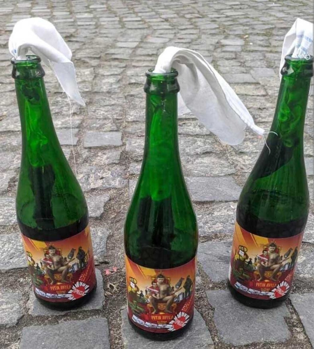 Sirjeff_D's tweet image. Cheche ndogo tu ya UJASIRI inaweza kuwasha moto wa mabadiliko ya taifa

Unaweza kujiona mdogo lkn Mungu alituleta sote duniani tukiwa uchi

Sindano ndogo tu ndio inatuvalisha nguo dunia nzima, usijidharau. Simama. Thubutu

Historia ikukumbuke kuwa uliipenda nchi yako km waFinland