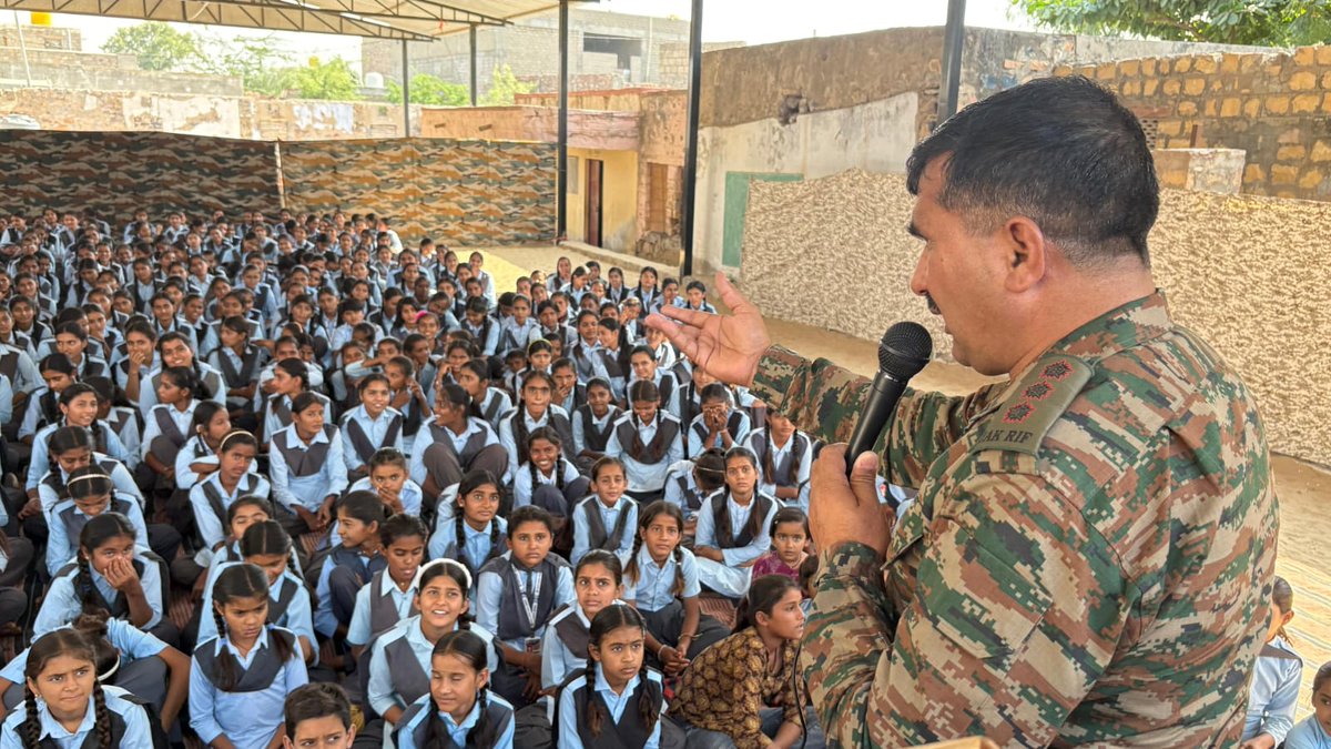 “Paint Your Story, Shape Your World.”

On the occasion of #InternationalArtistDay, #GoldenKatarDivision organised ‘Painting &amp; Rangoli Competition’ for girls at Government School, #GadraRoad, #Barmer.

Over 250 #DeshKiBetiyan enthusiastically participated in the event showcasing