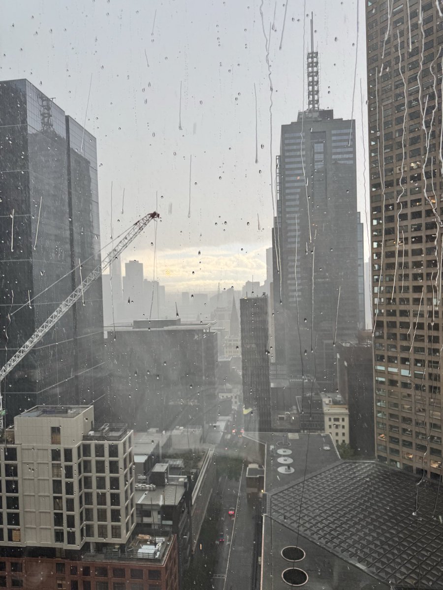 po1983's tweet image. Well that was intense #melbourneweather