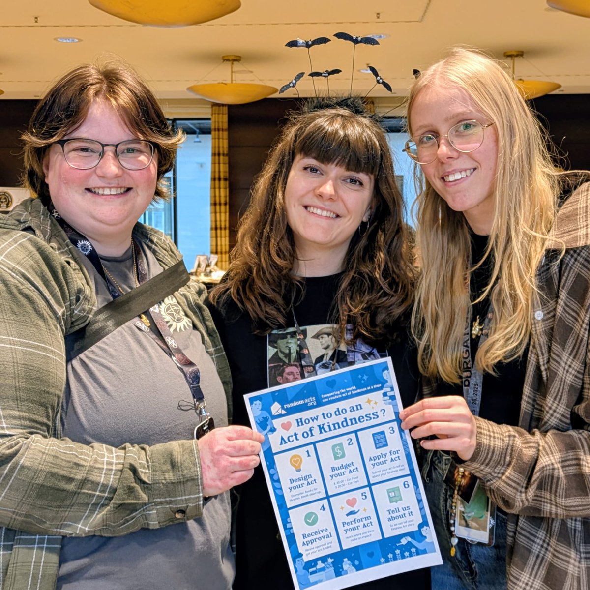 RARepGermany's tweet image. 💙 Huge thank you to these amazing people for spreading kindness all day at Purgatory Con Halloween 2!
They spent the whole day performing Acts of Kindness — and even brought snacks to our table 🥰
You truly embody the spirit of #RandomActs. 
- Jaime