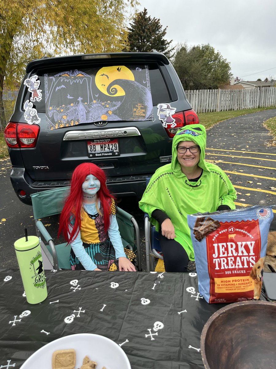 Frank went to puppy trick or treat today and had so much fun