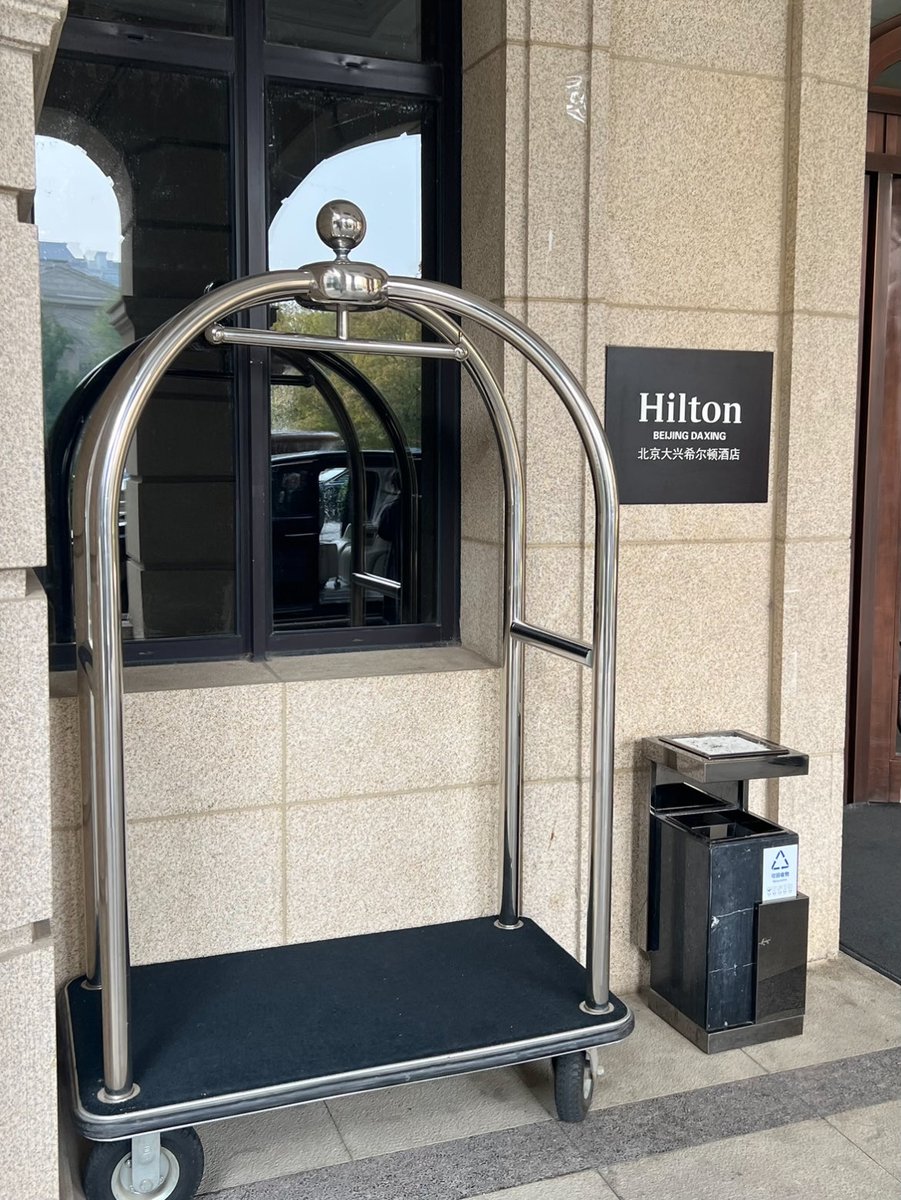 pilipalabe's tweet photo. 每次来A市就是加班加出差🥱 https://t.co/GdjQCIHDu2