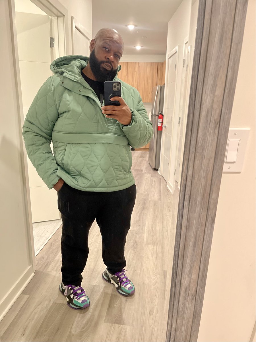 Jeanpier2023's tweet image. Need food 🧸🐻#LateNightVibes