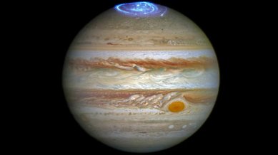 Pinned000's tweet image. Jupiter isn’t just the giant of our Solar System—it’s Earth’s cosmic bodyguard! Scientists say its massive gravity helps prevent our planet from spiraling into the Sun. 🌞💫 
#SpaceFacts #Jupiter 🪐  #EarthProtection