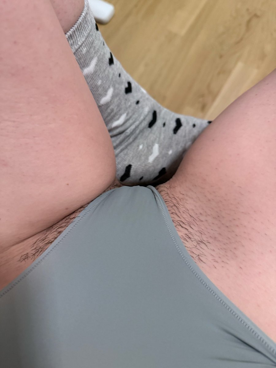 Do you like it hairy ?

fans.ly/Lia_love

#fansly #milf #hairy