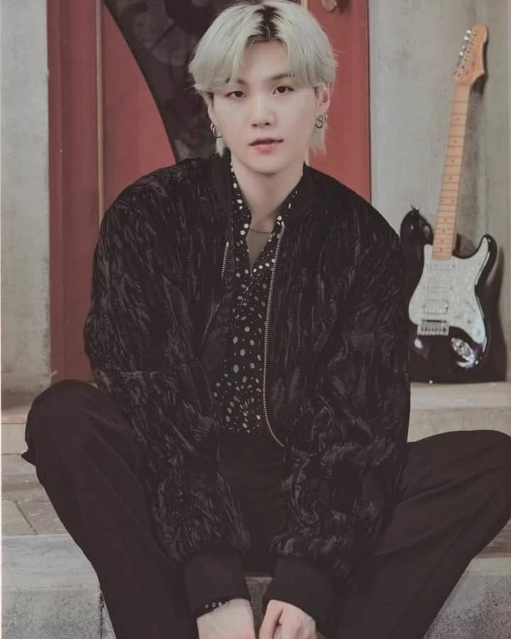 윤기시🖤