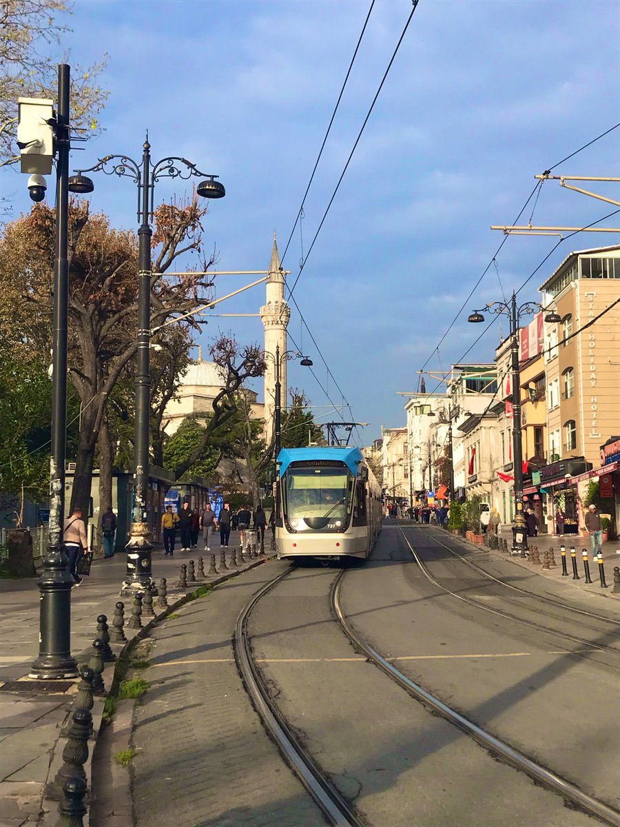 🤝☕️
#Günaydın.🌞 
Değerli Dostlarım.
Sevgili Arkadaşlarım.
Sevdiklerinizle..
Sağlıklı Mutlu.🙌🤣 
Huzurlu Keyifli.🌸☕️🍫
#BirPazarGünü.🚲🎻🎼
#GeçirmenizDileğimle.
İşiniz Gücünüz Rast Gelsin.
Güzel Yüreğiniz.🍃💛❤️🍃
Yorgunluk Görmesin.🤲
Her Şey Gönlünüzce Olsun.
Selam Saygı ve