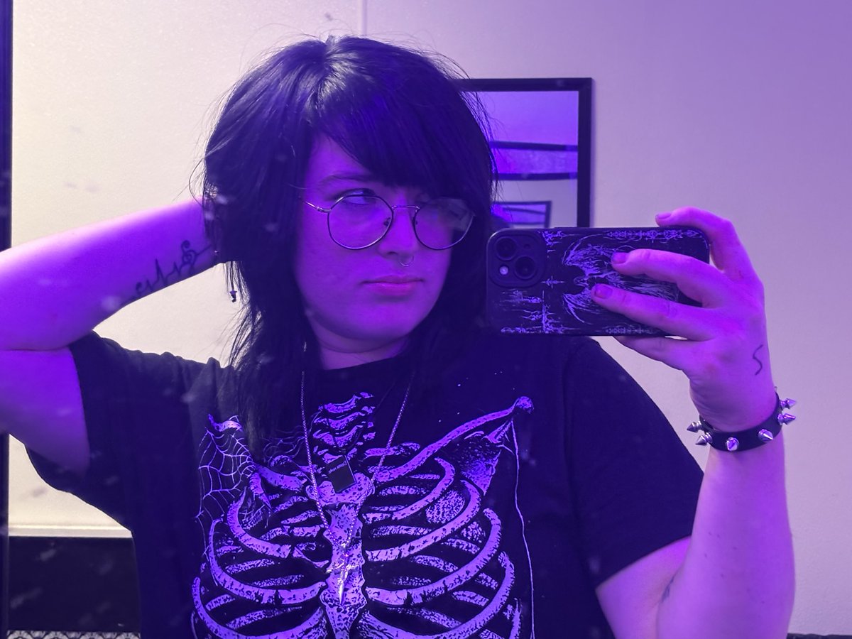 blooddippedlove's tweet photo. Looking for moots!! Anyone wanna bmf?
21 btw!!
#moothunt #promotwt #emo #goth #scene #emoboy #gothboy #sceneboy https://t.co/ThgwZkj980