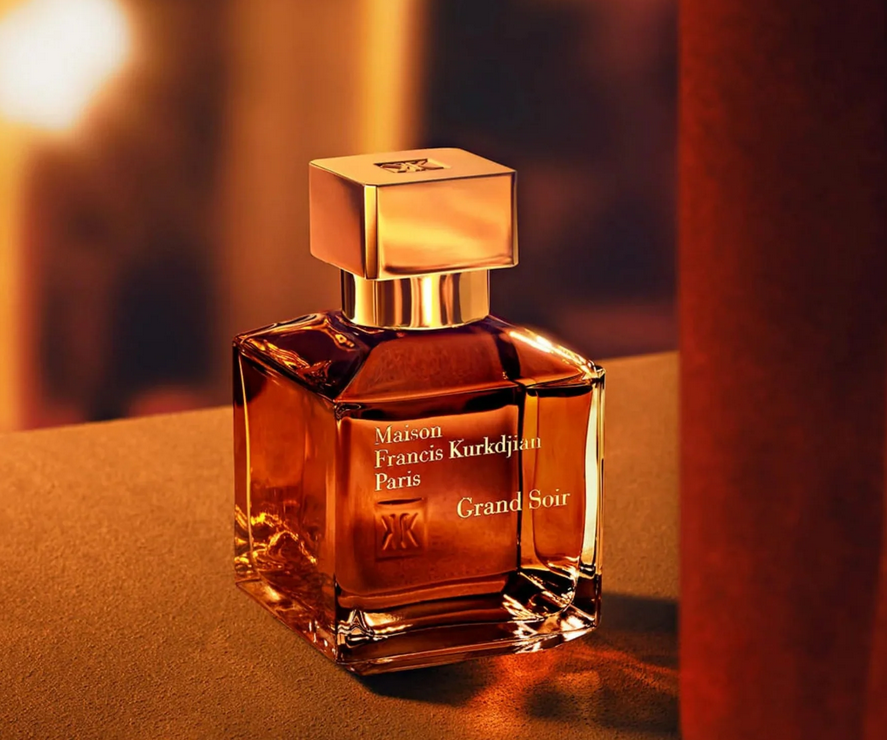 15. Maison Francis Kurkdjian - Grand Soir

Lujo, calidez y elegancia nocturna. Para cenas donde se firma tu respeto.