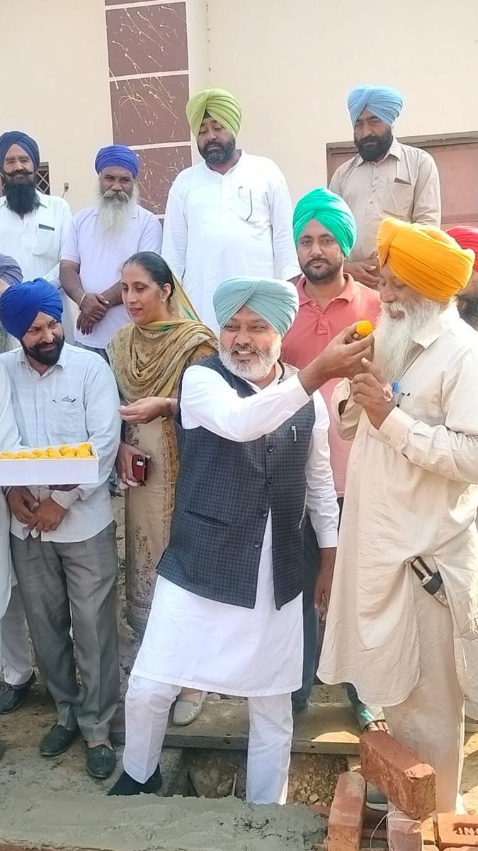 HarpalCheemaMLA's tweet image. Work on the new Panchayat Ghar at Village Gujjran has started today which will be built at an estimated cost of ₹25 lakh. Under visionary leadership of @BhagwantMann Ji and the guidance of @ArvindKejriwal Ji, we continue to strengthen grassroots infrastructure for our villages.