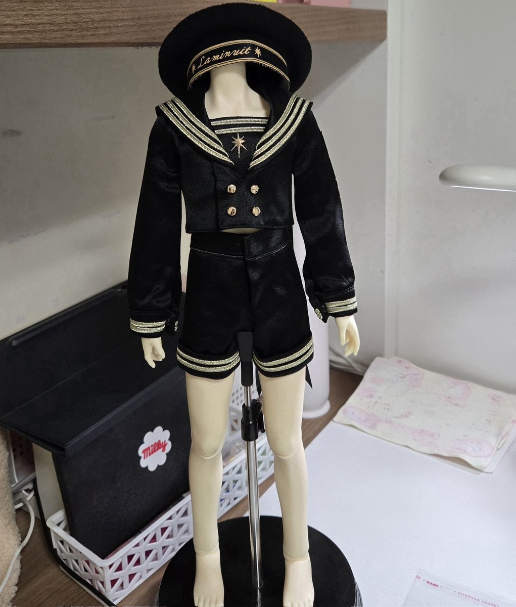 가키샵 미뉴엣 왔다... 입히려는 큰미니 바디에 잘 맞아서 다행인데 헤드가 아직 없음...😅