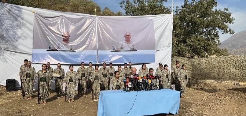 Rojava_Post's tweet image. The #Kurdistan_Freedom_Movement issues a statement   on #Mount_Qandil:  
We announce the withdrawal of all our forces from   #northern_Kurdistan.  
#Rojava_Post