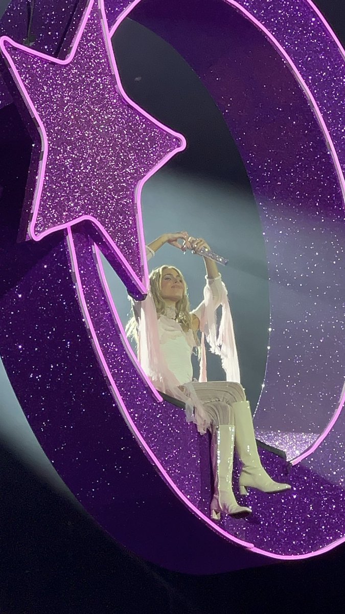 tiniisrosario's tweet image. te entrego todo mi corazón