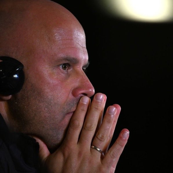 اول 5 جولات بالبريمرليغ = 15 نقطه✅

آخر 4 جولات بالبريمرليغ = صفر ❌