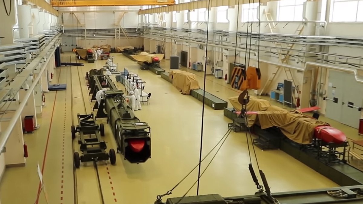 KURYER🤔 (@rss_40) on Twitter photo ‼️ Breaking 
🇷🇺 Russia tested nuclear powered cruise missile Burevestnik (SSC-X-9 Skyfall) on 21 Oct 2025. 
The missile got range of 14000 km & 15 hrs flight. 
Courtesy: V.Putin & general V.Gerasimov
Pic is old. ‼️ Breaking 
🇷🇺 Russia tested nuclear powered cruise missile Burevestnik (SSC-X-9 Skyfall) on 21 Oct 2025. 
The missile got range of 14000 km & 15 hrs flight. 
Courtesy: V.Putin & general V.Gerasimov
Pic is old.