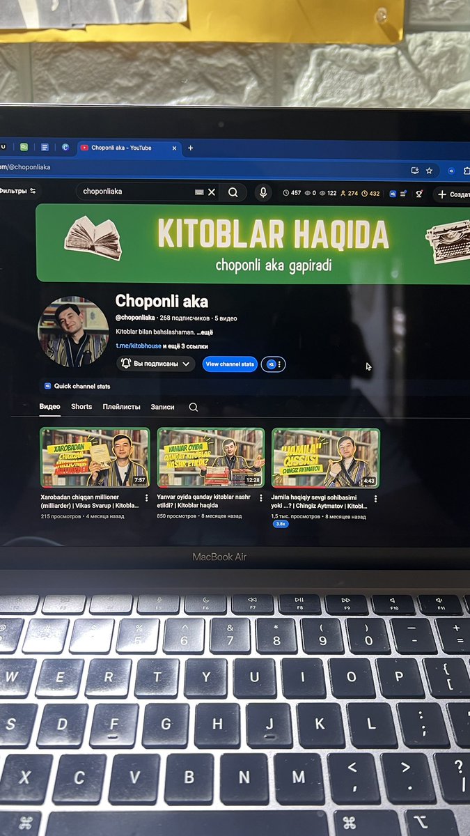 Uy qurilishi jinsiy aloqa video Xolli Xelston oyoqlari