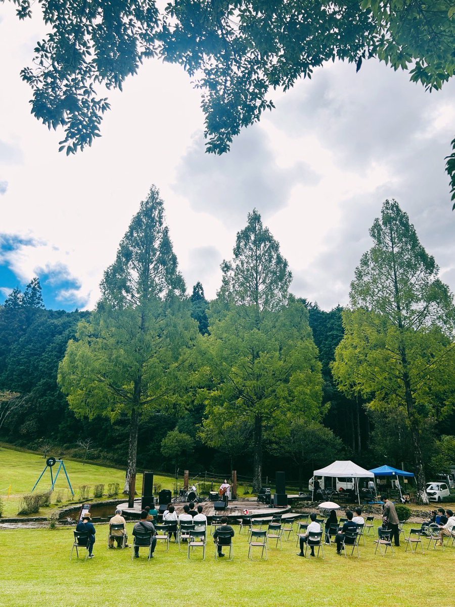naru_January's tweet photo. 2025.10.26(SUN)
【森のオータムコンサート】🔚

久しぶりの地元のイベントでした！
天気が心配でしたが、暑いくらい晴れて秋晴れを感じられました🍁
ありがとうございました！🌟 https://t.co/tVE2GwY9ro